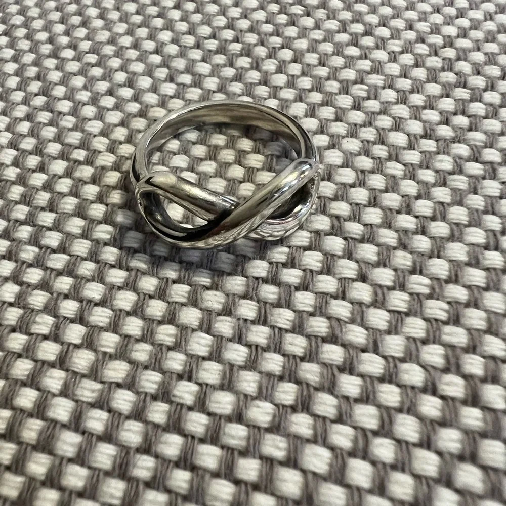 Infinity ring - Picture 3 of 4